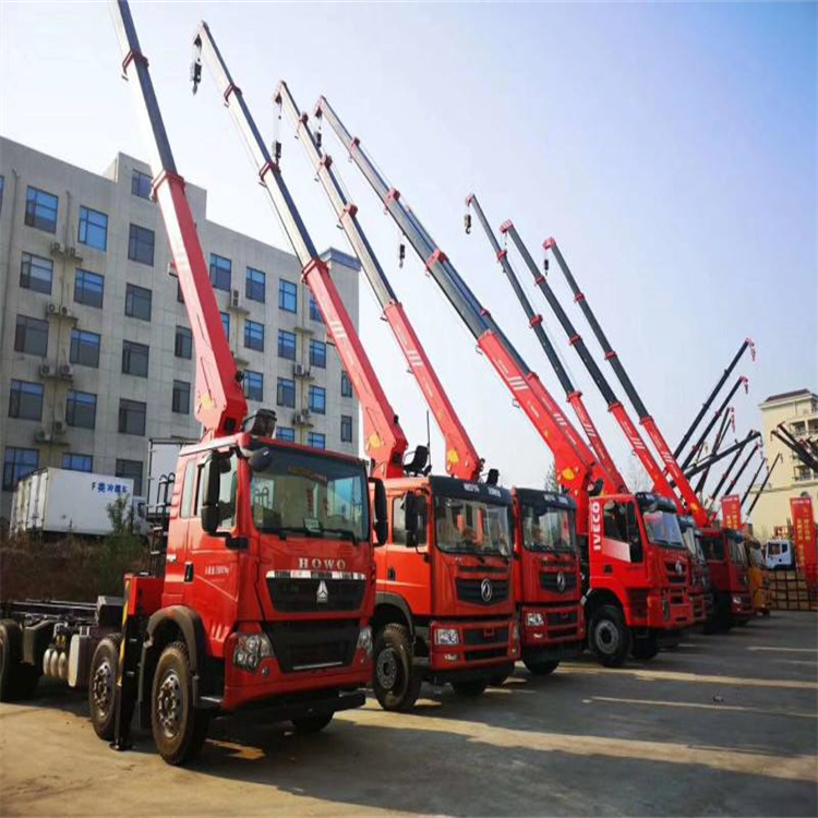 钢城租专业吊车电话