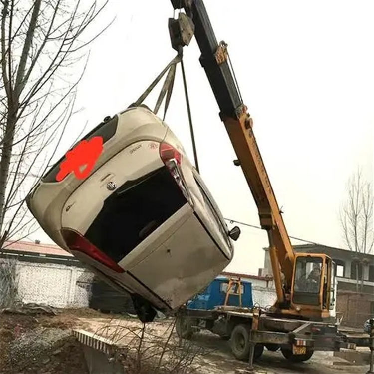 钢城随时待命，吊车24小时道路救援服务全解析